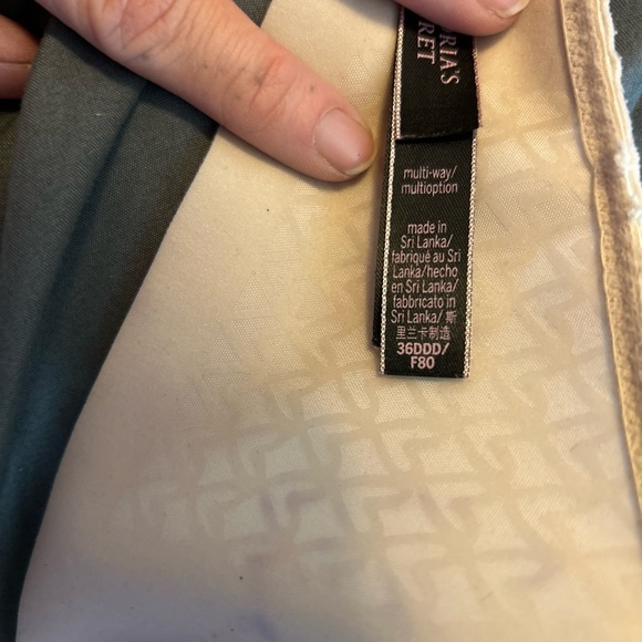 Victoria's Secret Strapless Smooth Bra in Nude - Picture 2 of 2